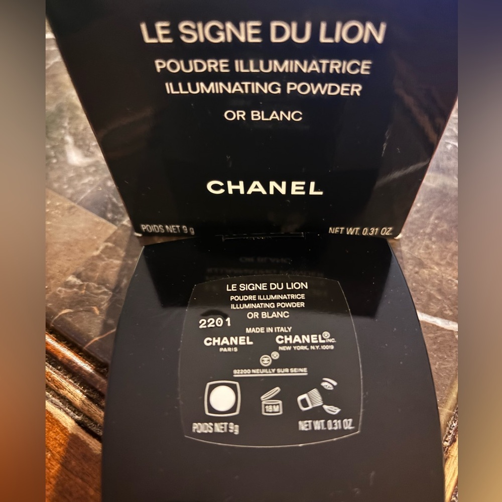 Chanel cosmetics - Picture 2 of 4